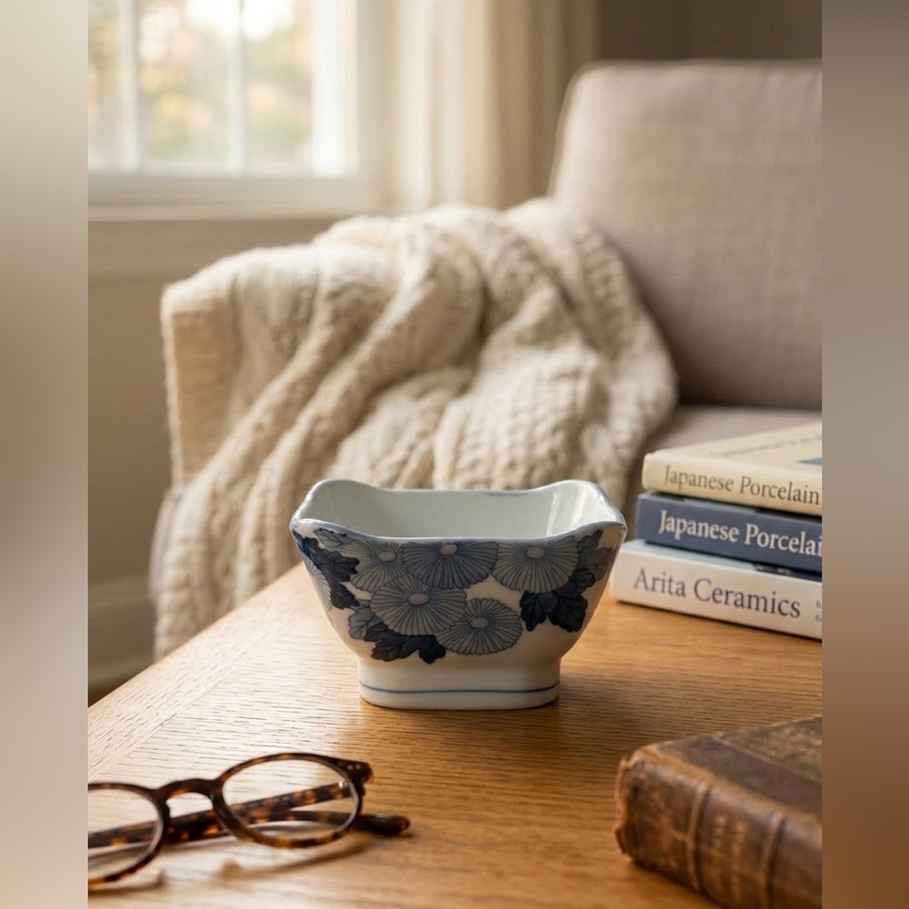 Vintage Tohmine Japanese Arita Blue & White Chrysanthemum Square Bowl